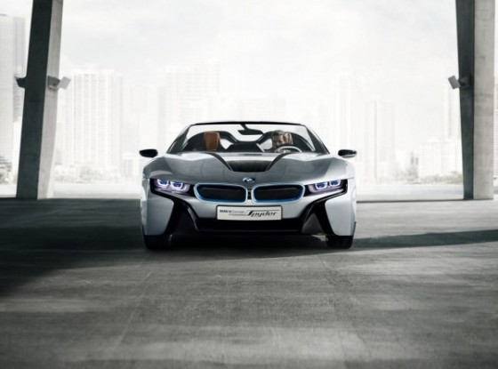 Imagen-frontal-del-BMW-i8-560x415