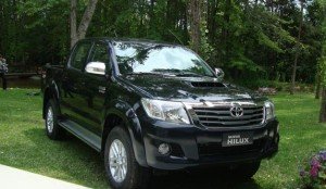 toyota-hilux-2012-91