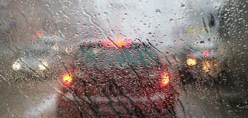 How To Drive Car In Rain